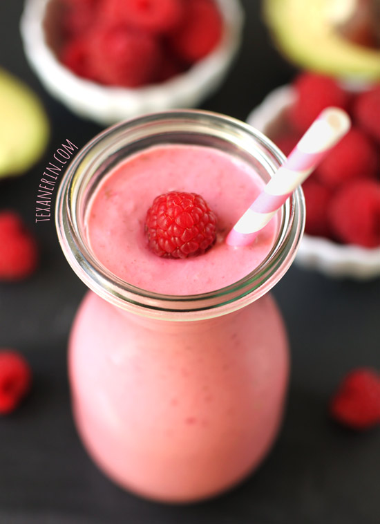 Raspberry Banana Avocado Smoothie - naturally sweet from the banana, this is the prefect way to start the day! From texanerin.com