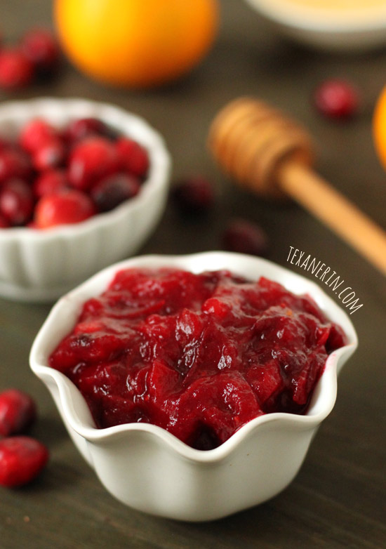 Honey Sweetened Orange Cranberry Sauce – Once you've tried this recipe, you'll never go back to the canned kind! | texanerin.com